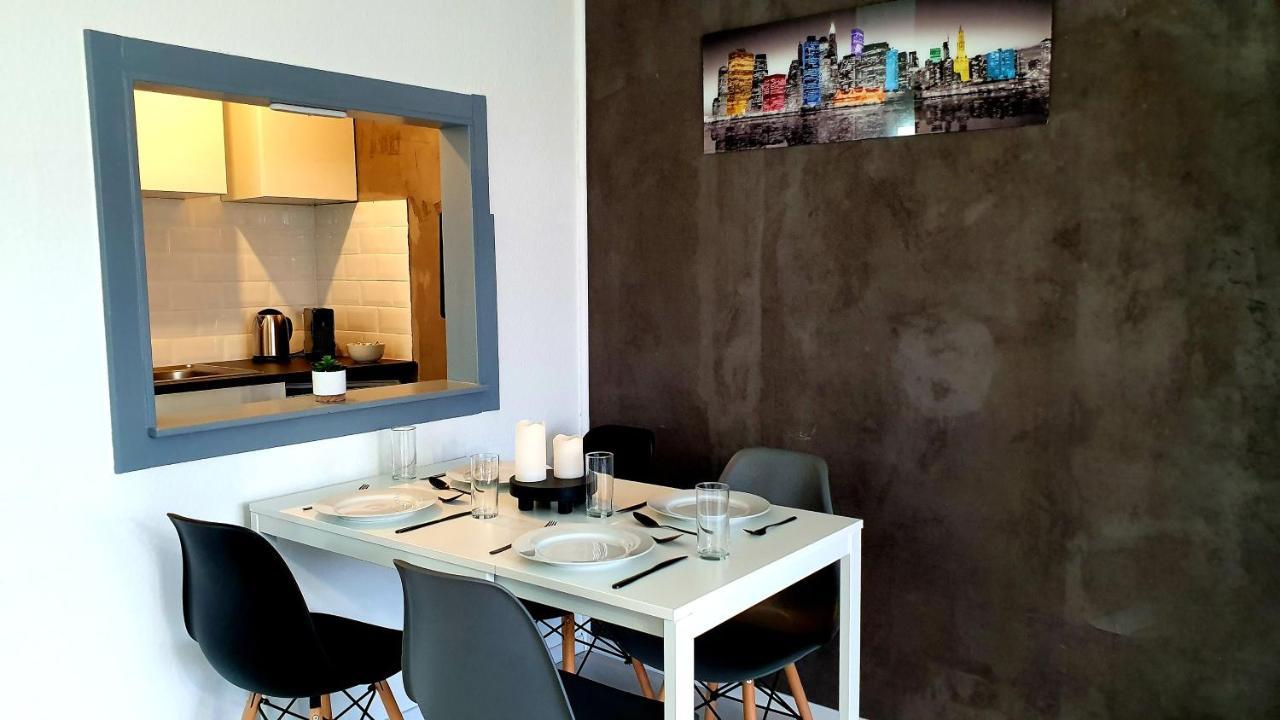✪ Beautiful Studio In Center With Amazing View ✪ City Airport City Airport Mannheim Exterior foto